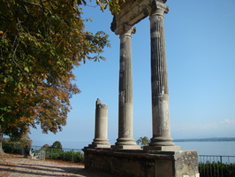 2008 10-Roman Era Columns Nyon Switerland